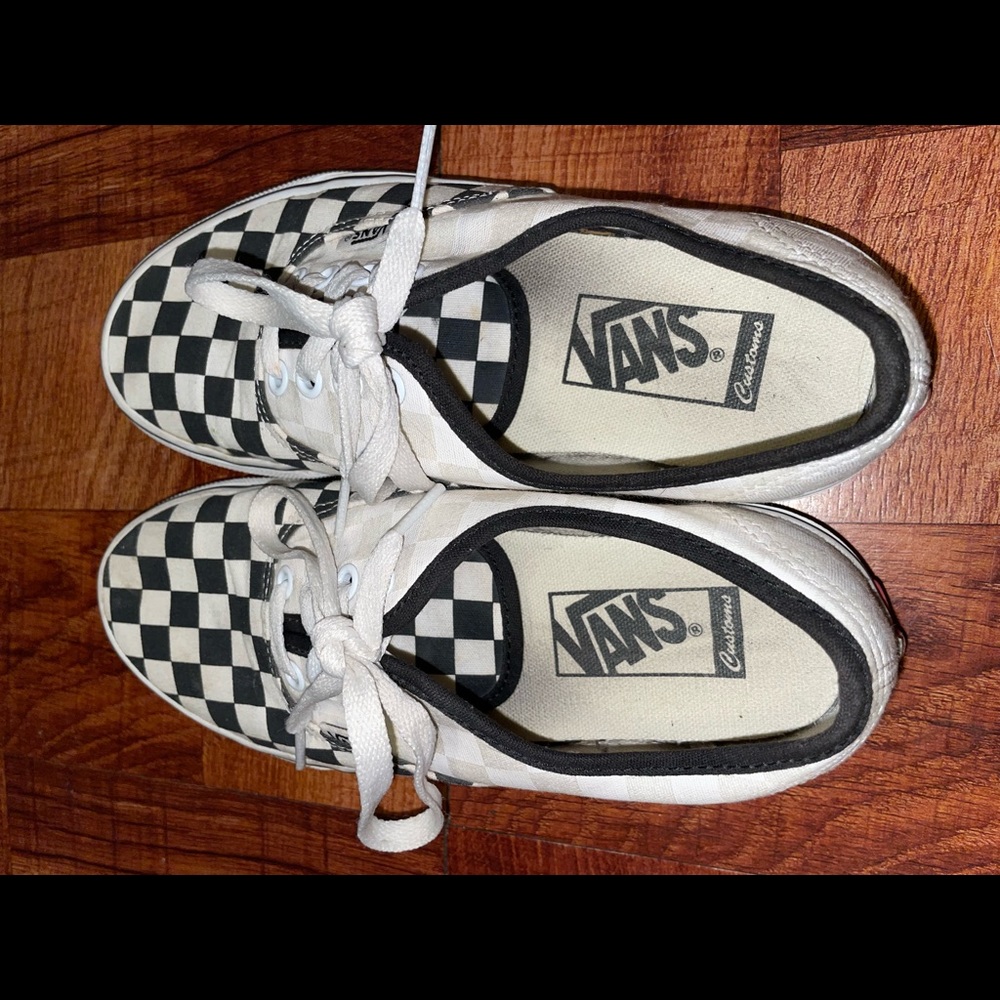 Customized Vans - Picture 3 of 3
